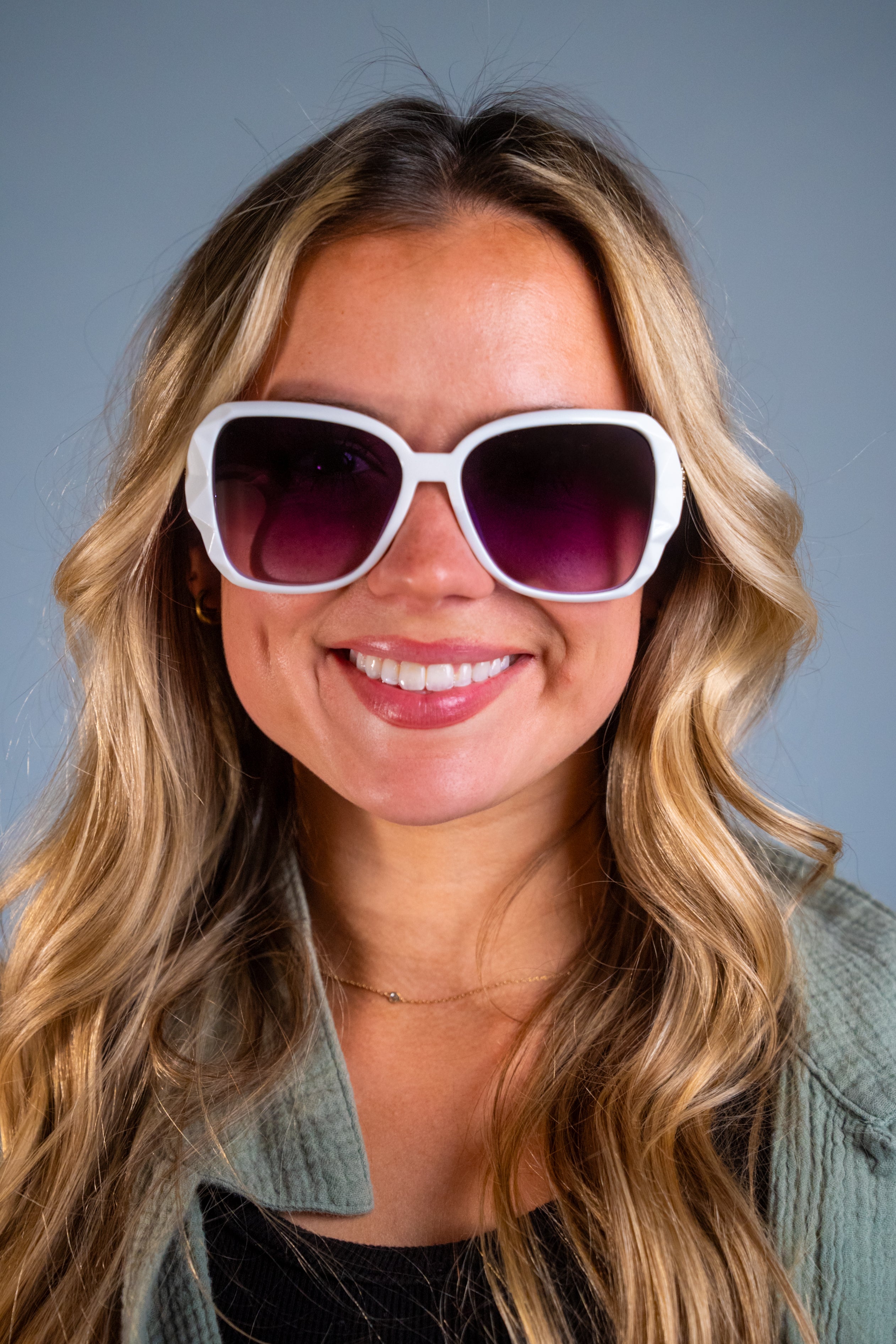 LADYBOSS SUNGLASSES - MAVENS (White) - LadyBoss Glasses