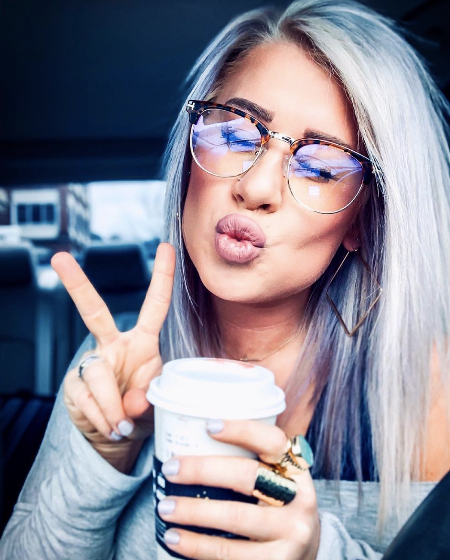 LadyBoss Journal story: Women's Fashion Eyewear: The Frame Is Part of the Outfit, Obviously
