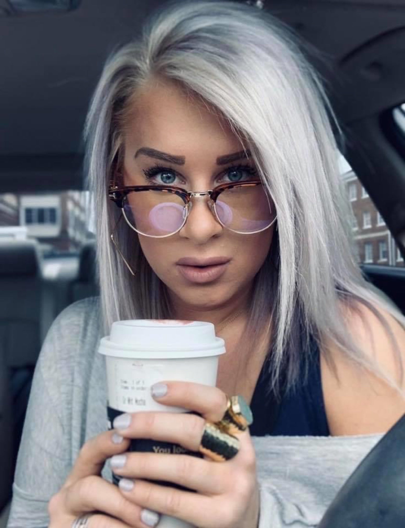 LadyBoss Journal story: Blue Light Glasses Should Not Look Like a Warning Sign