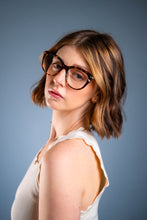 Load image into Gallery viewer, LADYBOSS MAGNIQUES - Tortoise (New) - LadyBoss Glasses
