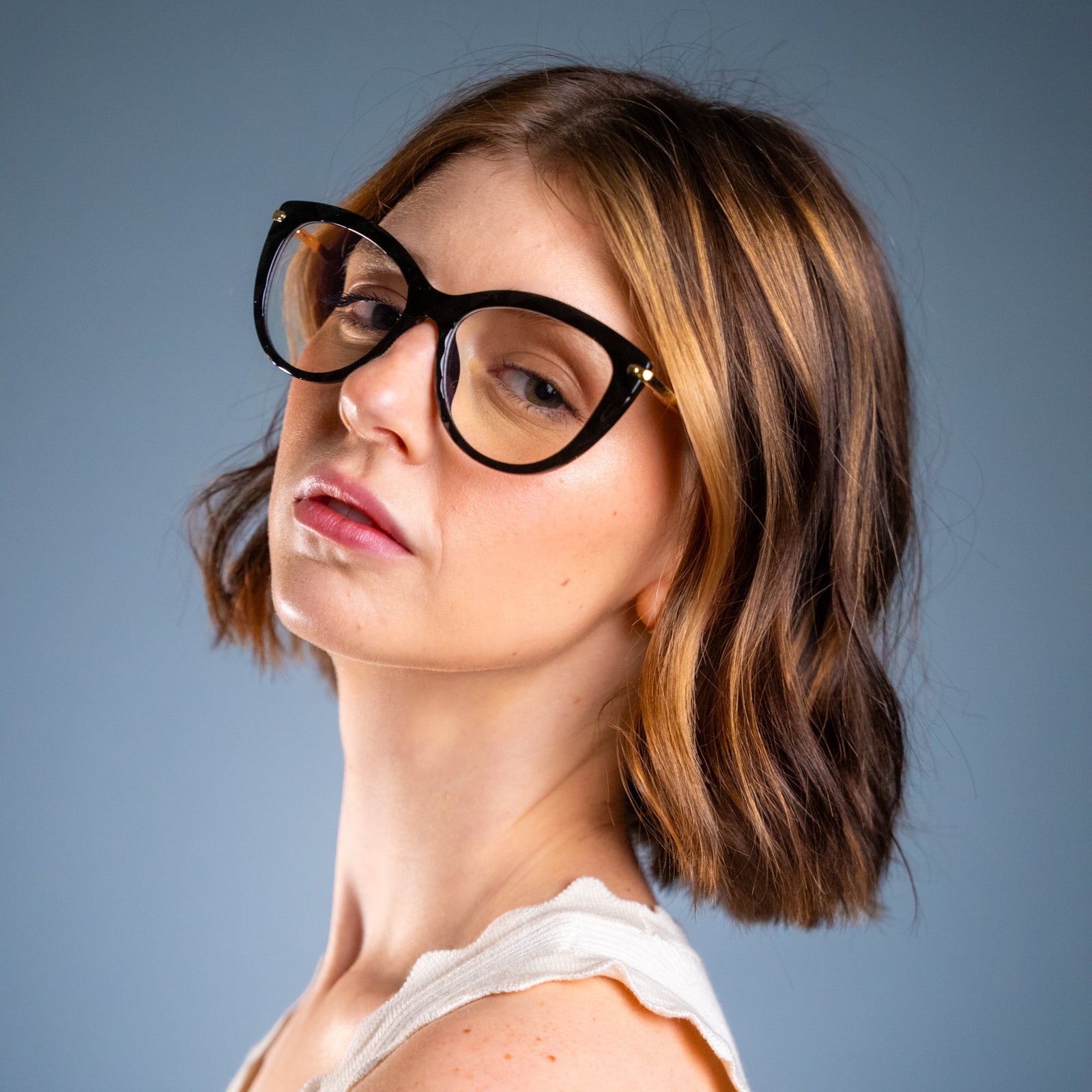 Model wearing LadyBoss Magniques eyeglasses in Black
