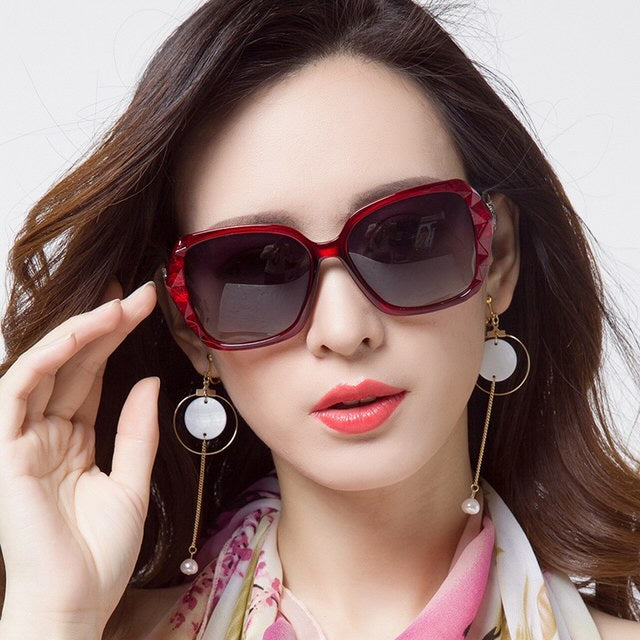 Model wearing LadyBoss Mavens sunglasses in Rose