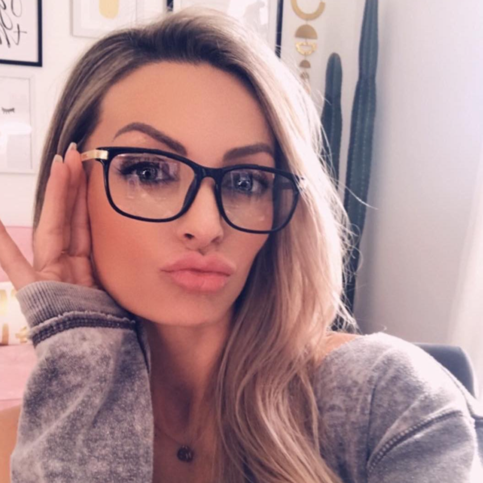 Lady boss best sale glasses discount